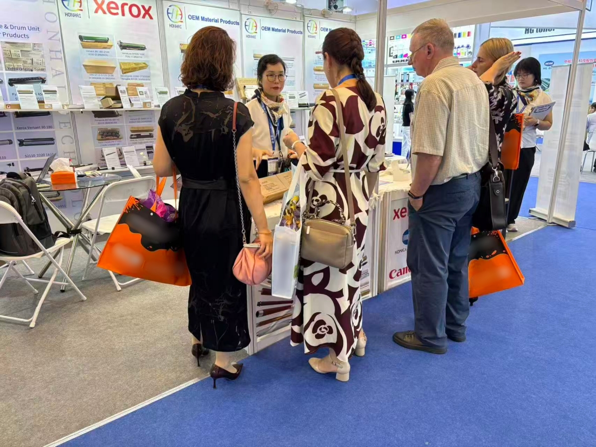 Honhai Technology Impresses at the International Exhibition (2)